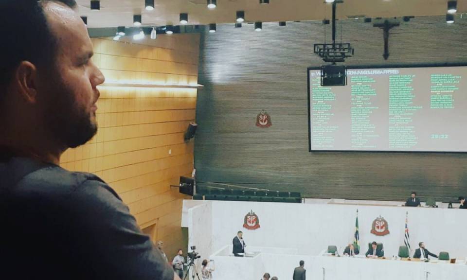 Deputado propõe atrelar matrícula em universidade a exame toxicológico