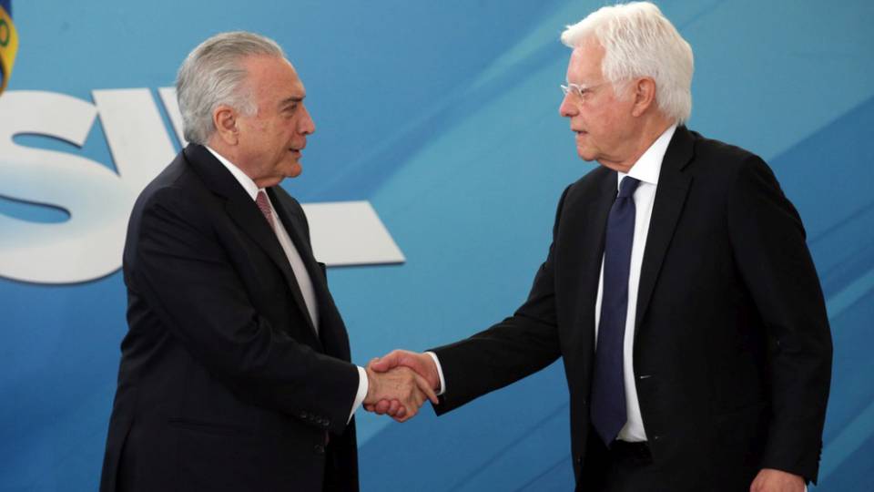 Michel Temer é preso pela Lava Jato; PF faz buscas por Moreira Franco