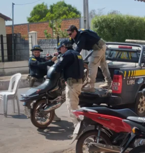 Operação da PRF contra veículos roubados e adulterados em Coelho Neto