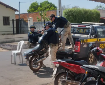 Operação da PRF contra veículos roubados e adulterados em Coelho Neto